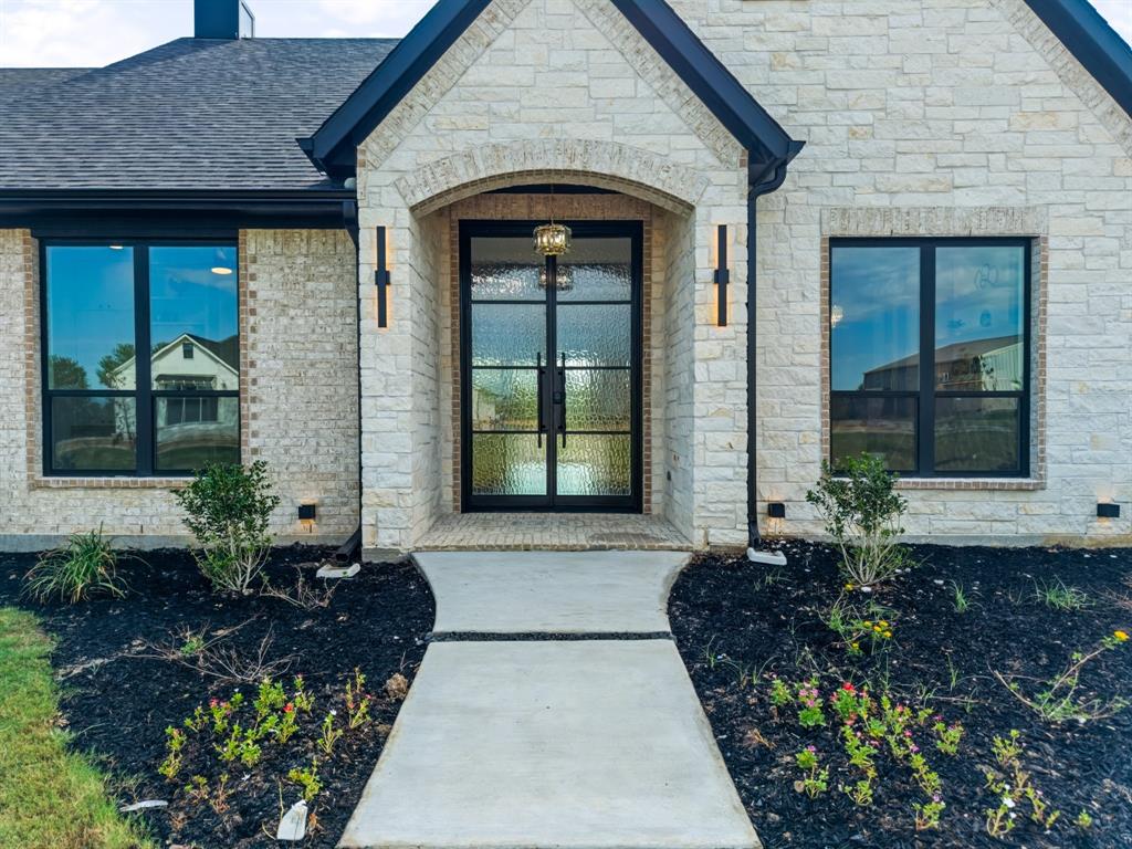 153 Red Bird Lane