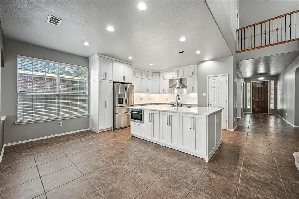 Fort Worth, Texas 76244, United States, 4 Bedrooms Bedrooms, ,4 BathroomsBathrooms,Residential,Active,201960