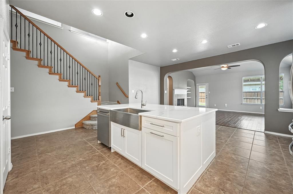 Fort Worth, Texas 76244, United States, 4 Bedrooms Bedrooms, ,4 BathroomsBathrooms,Residential,Active,201960