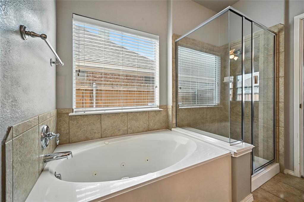 Fort Worth, Texas 76244, United States, 4 Bedrooms Bedrooms, ,4 BathroomsBathrooms,Residential,Active,201960