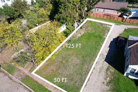 6920 Victoria Avenue Dallas TX 75209