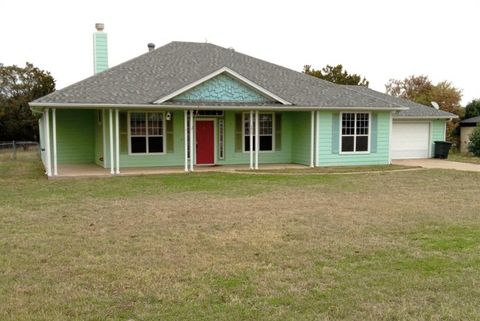 4035 Apache Circle Granbury TX 76048