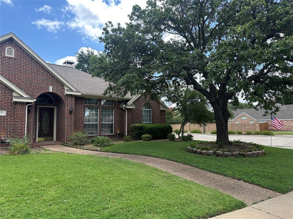402 Buttonwood Drive