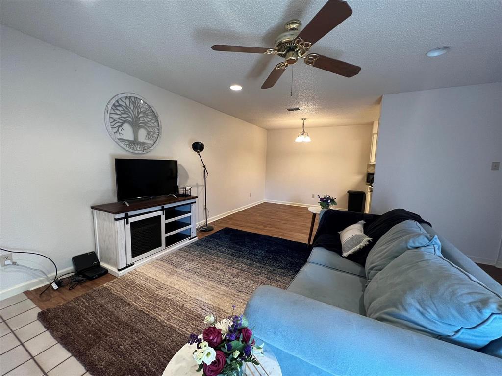 Ridgewest Twnhms - Residential Lease