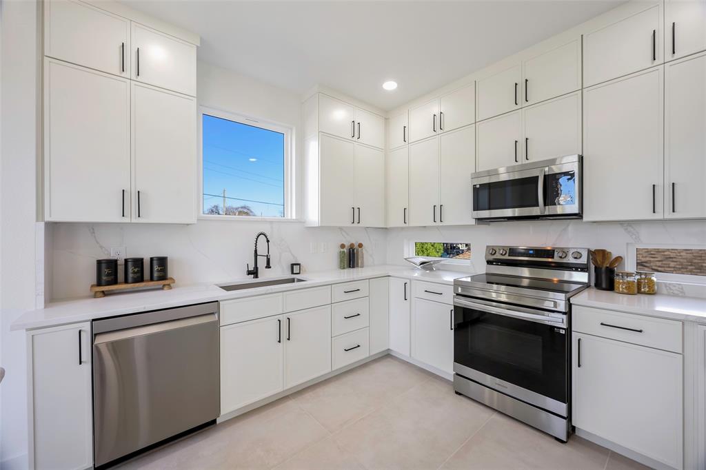 2302 Anderson Street