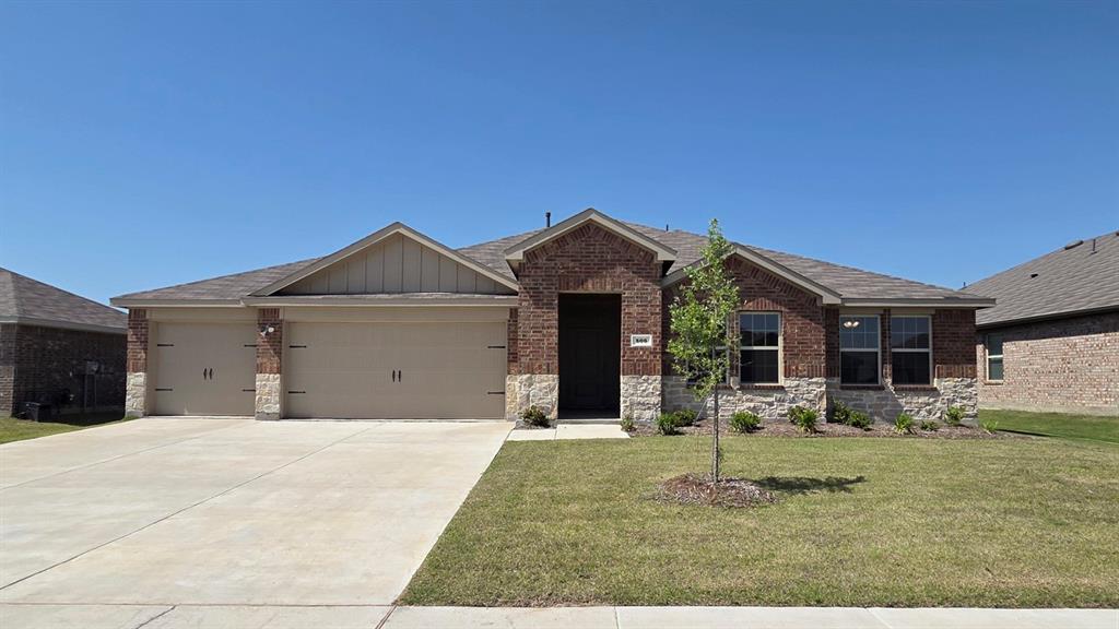 506 Shady Bank Way