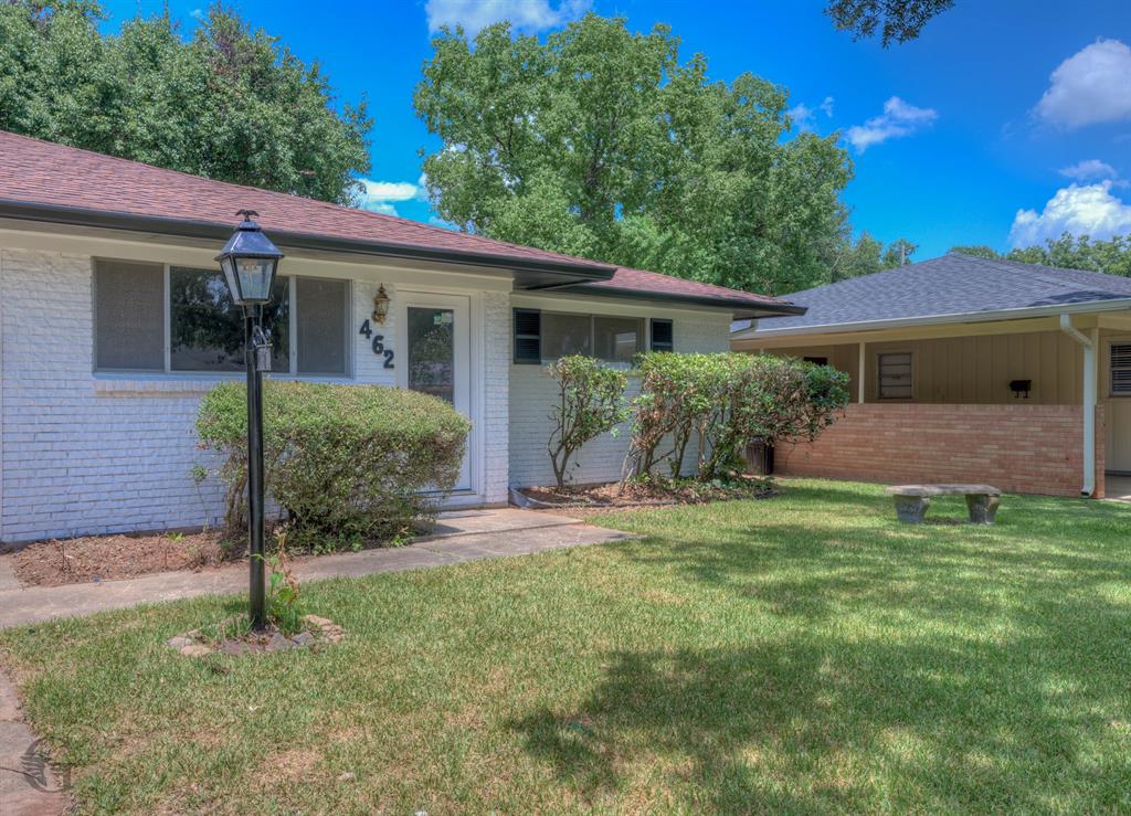 462 Gloria Avenue