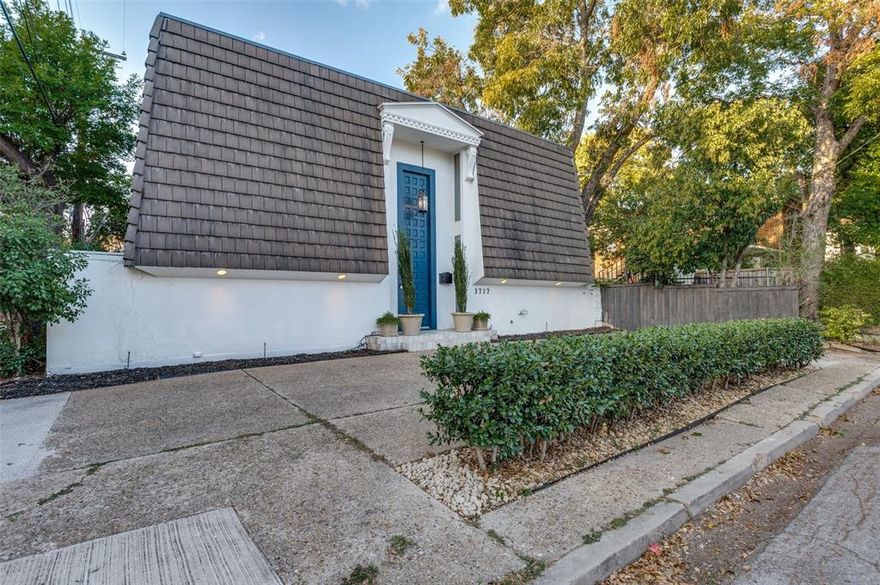 Unique home in the heart of Oak Lawn, just steps away from restaurants, shops, and more. Enjoy low-maintenance living without giving up private outdoor space. The recently updated kitchen includes a 5-burner gas stove, stainless steel single basin sink, marble countertops, and custom cabinetry with easy access to the wraparound backyard great for hosting. Upstairs you'll find two spacious suites. One includes a fireplace and private balcony, while the other offers a large window, walk-in closet, and space for laundry.