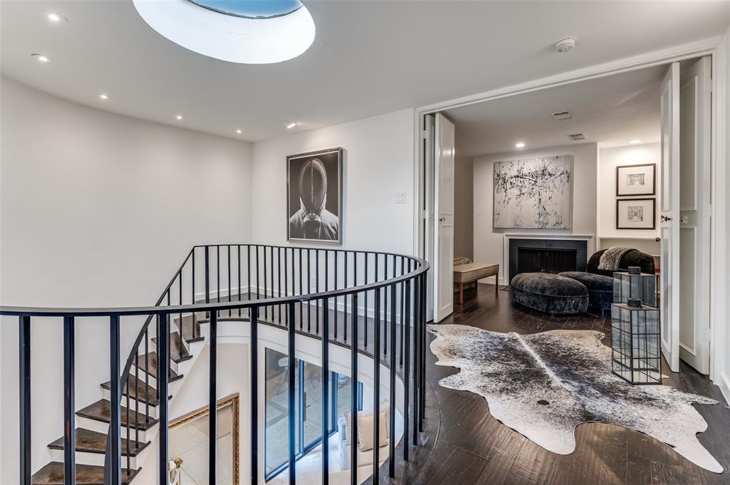 North Oak Lawn - Residential Lease