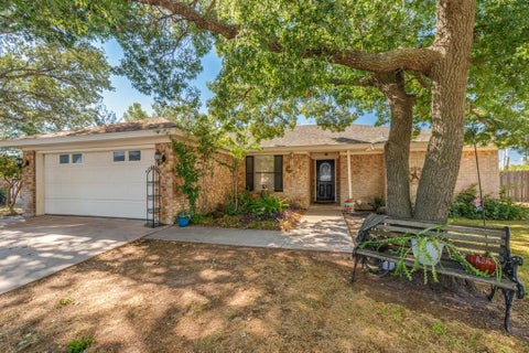 Photo of 130 Century Lane, Clyde, TX 79510 (MLS # 21393423)