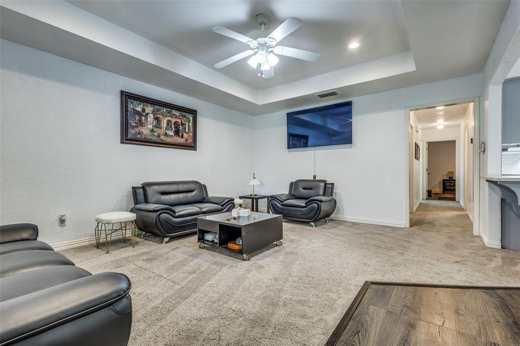 414 E Hazelwood Street