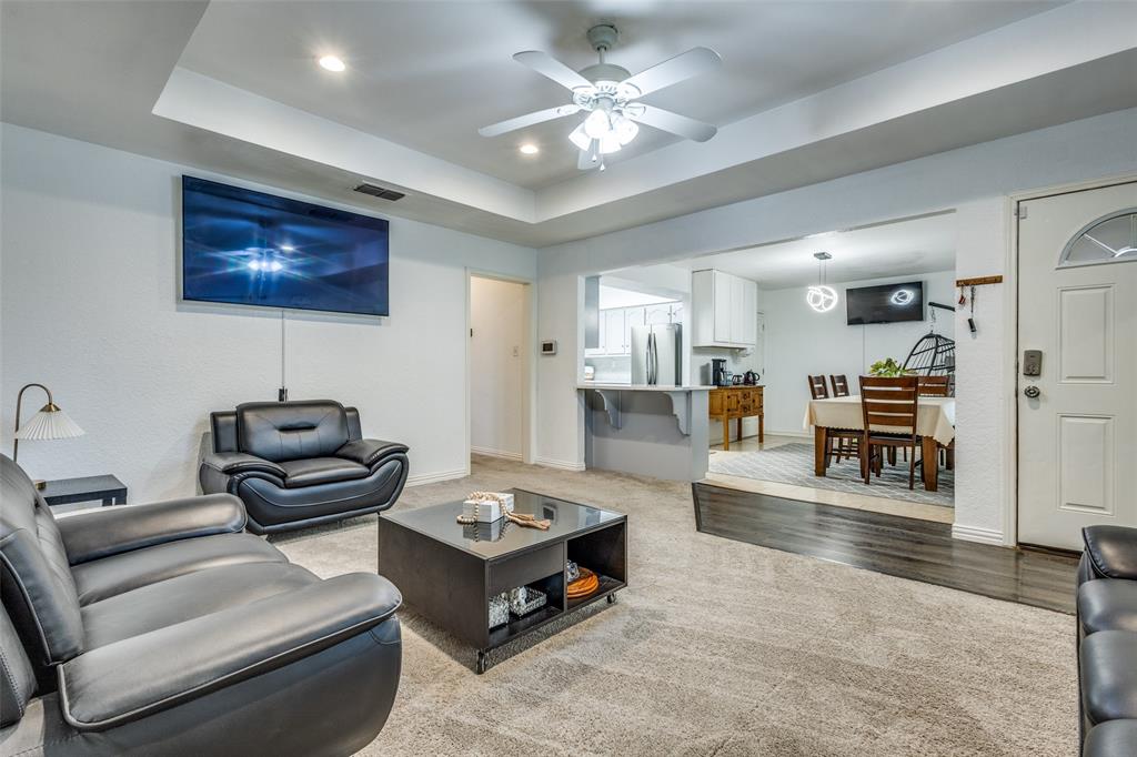 414 E Hazelwood Street