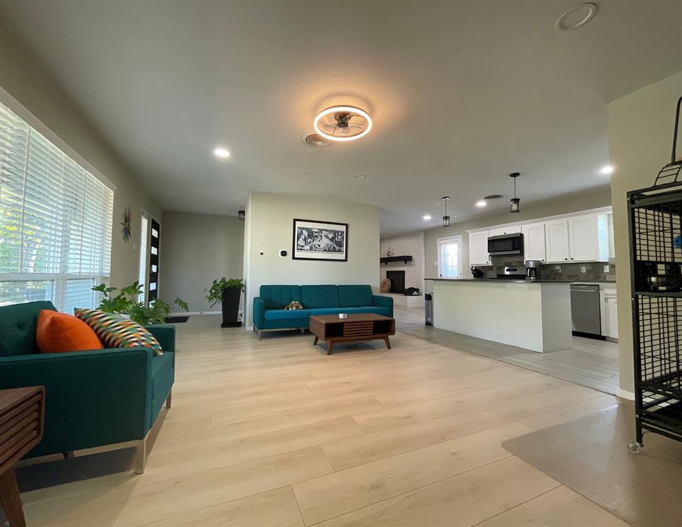 8029 Northbrook Drive