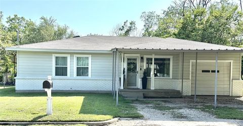 107 S Lakeview Drive Lacy Lakeview TX 76705