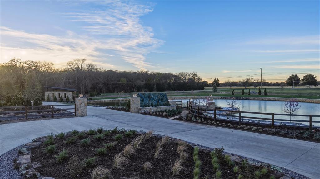 Spout Springs - Land