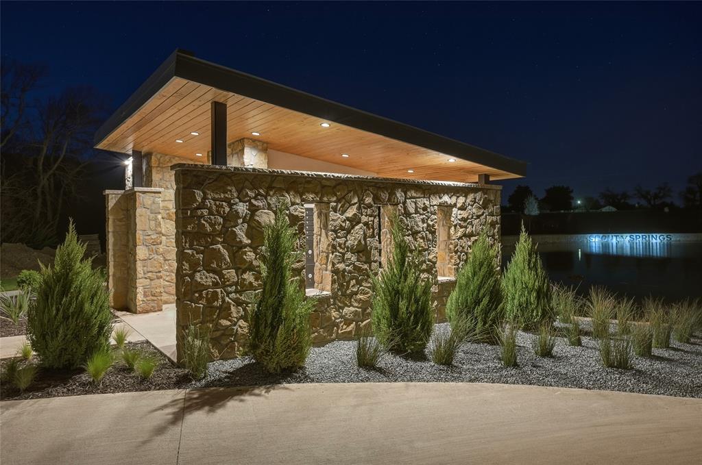 Spout Springs - Land