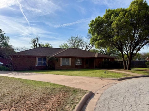 Photo of 25 Juniper Circle, Abilene, TX 79605 (MLS # 21388015)