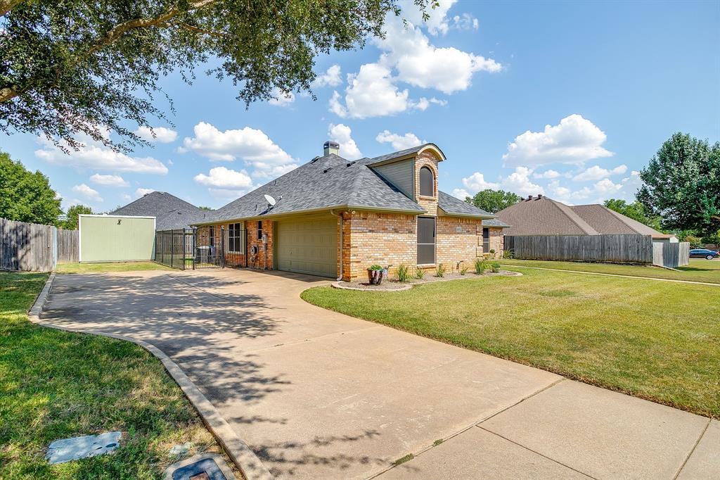 105 Shorewood Place