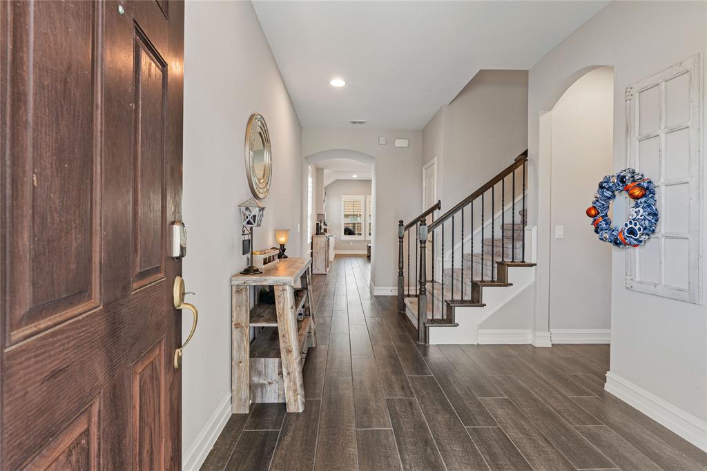 3740 Holley Ridge Way