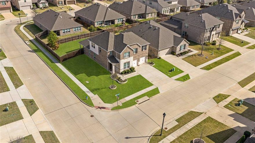Welcome to this beautifully maintained home in the highly sought-after community of Erwin Farms in McKinney. Ideally situated on an oversized corner lot and just a few homes away from the community pool, this property offers both convenience and an exceptional neighborhood lifestyle.
Step inside to find stunning wood-look tile flooring that flows throughout all main living areas on the first floor, combining durability with modern style. The open-concept layout is perfect for both everyday living and entertaining. Plantation shutters on most first-floor windows add a timeless touch while providing privacy and energy efficiency.
The spacious backyard features a covered patio, creating the perfect setting for relaxing evenings or weekend gatherings. With ample yard space, there is plenty of room to customize your outdoor oasis.
Located just minutes from top-rated local schools and all the new shopping, dining, and entertainment options at 380 and Hardin, this home offers the perfect blend of comfort, style, and location.
Whether you are a first-time buyer, growing household, or someone looking to be in one of McKinney’s most desirable communities, this home checks all the boxes.