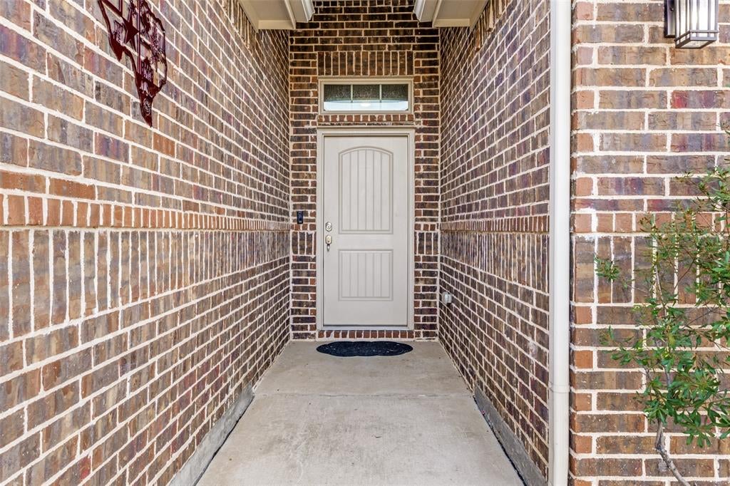 921 Coralberry Drive