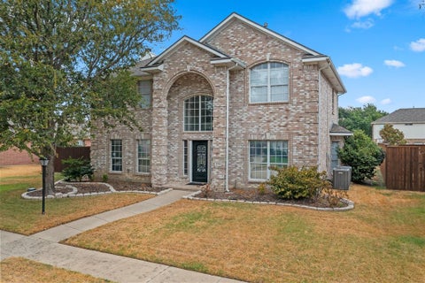 Photo of 1314 Kenshire Court, Allen, TX 75013 (MLS # 21402810)
