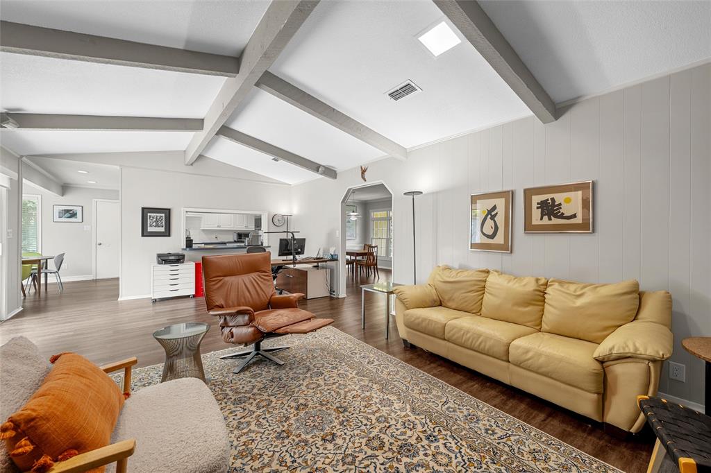 9907 Forest View Drive