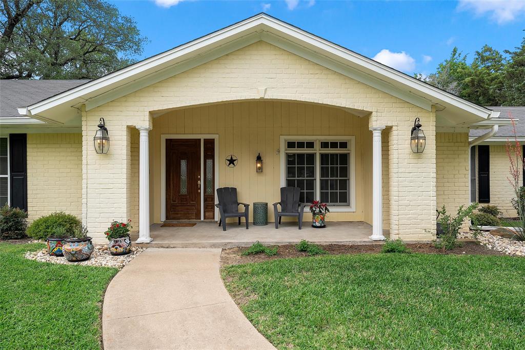 9907 Forest View Drive