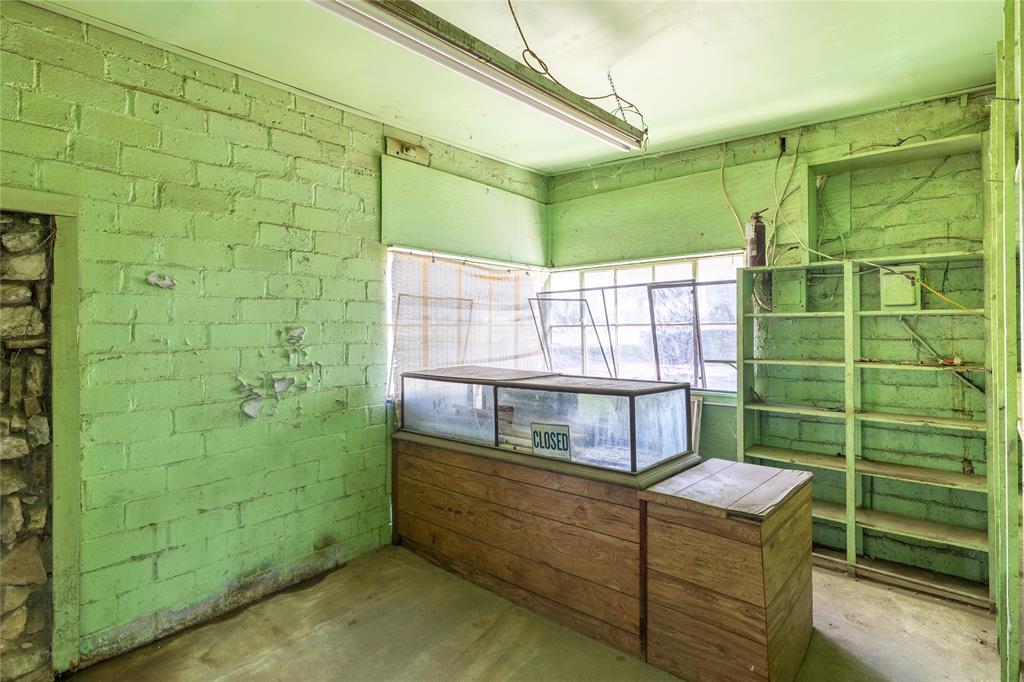 East End - Commercial Sale