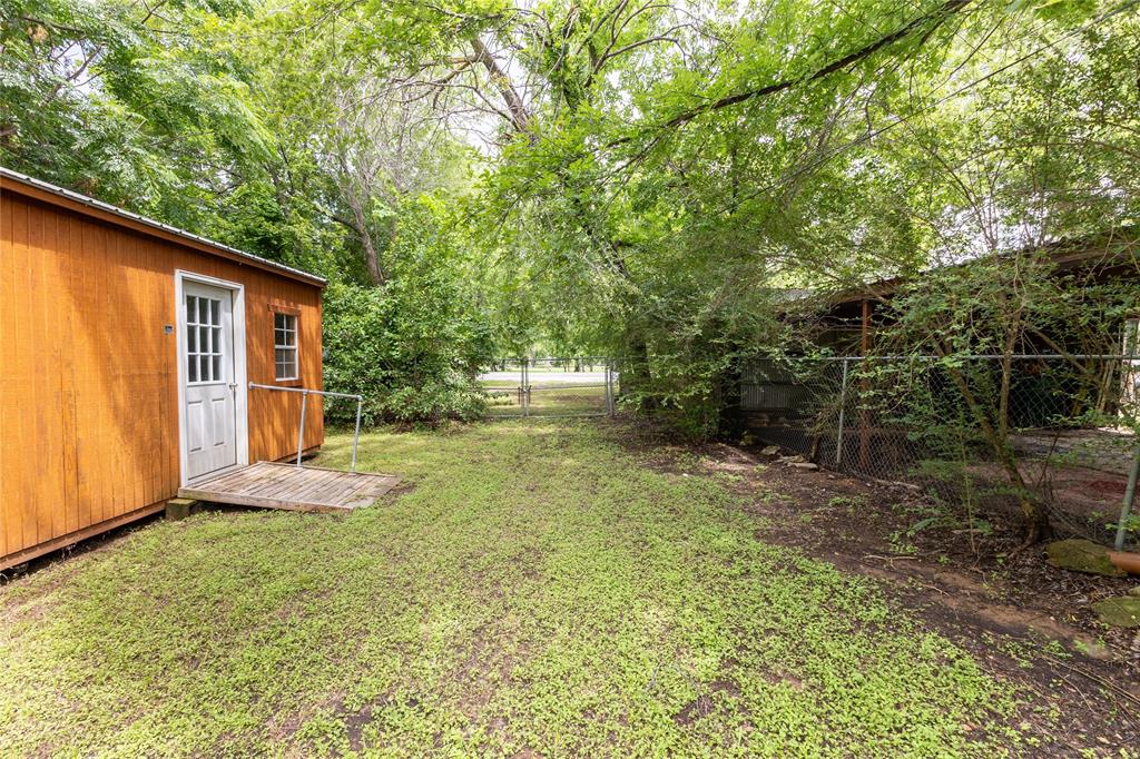 East End - Commercial Sale