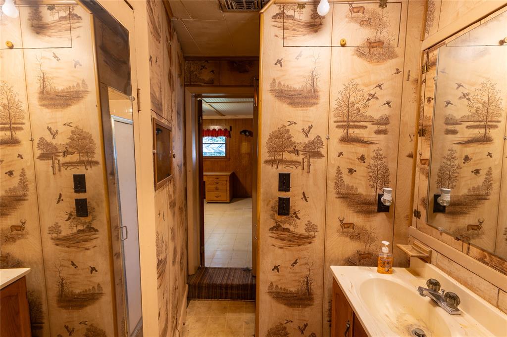 East End - Commercial Sale