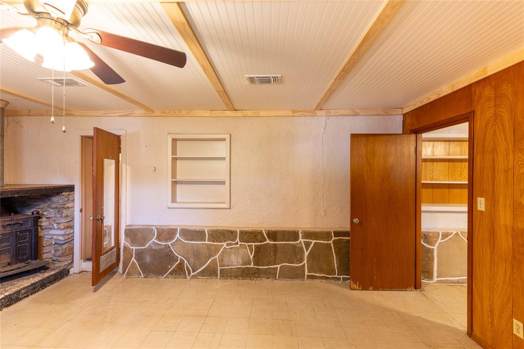 East End - Commercial Sale