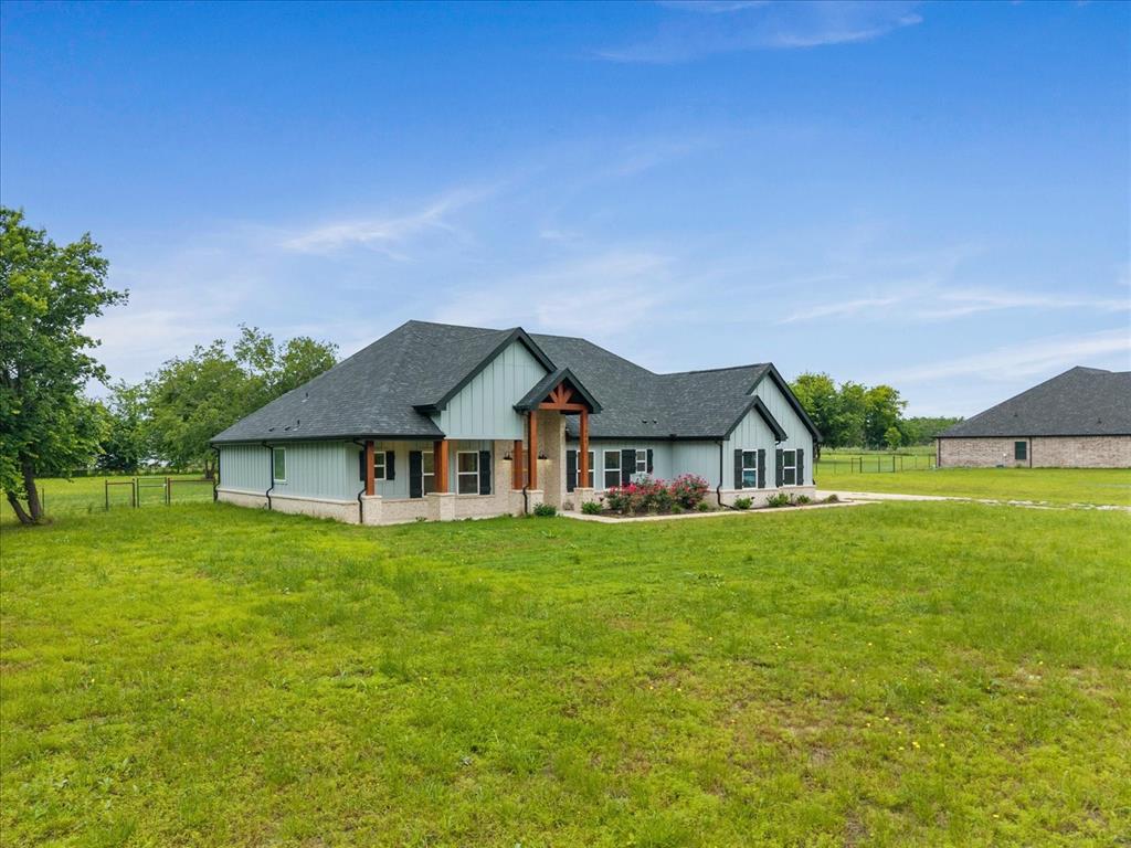 800 County Road 4108