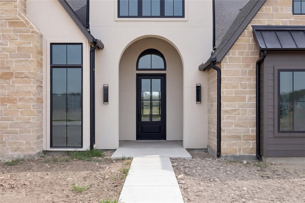 900 Healey Drive