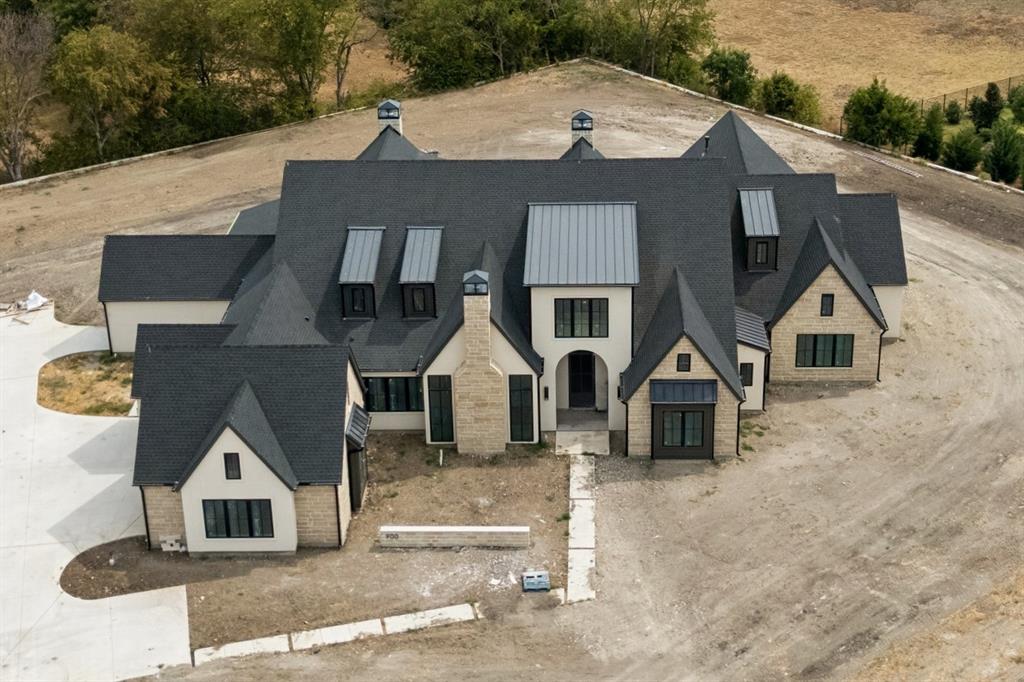 900 Healey Drive