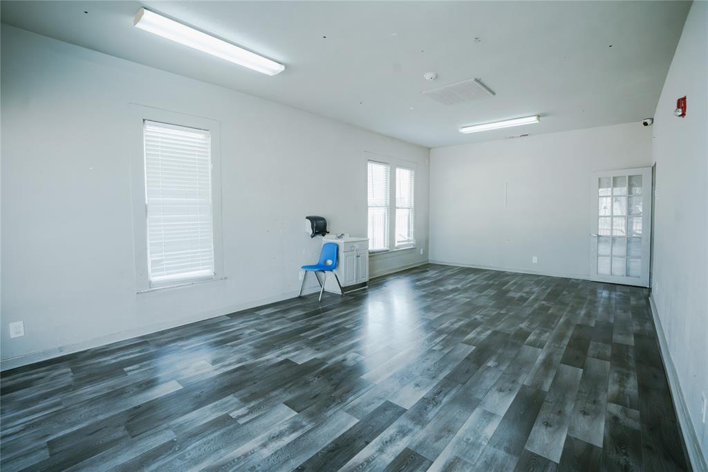 Handley Original Town - Commercial Lease