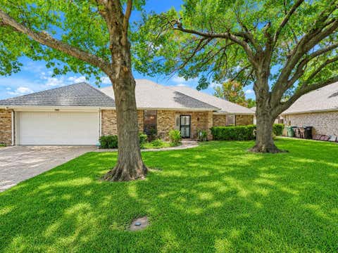 Photo of 7005 Baseline Lane, Fort Worth, TX 76133 (MLS # 21344116)