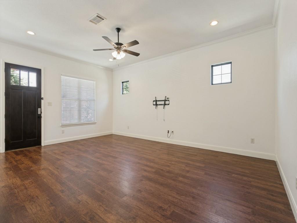 2512 Rugby Lane
