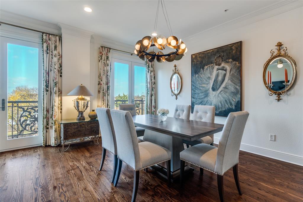 Park Highlander Condos - Residential