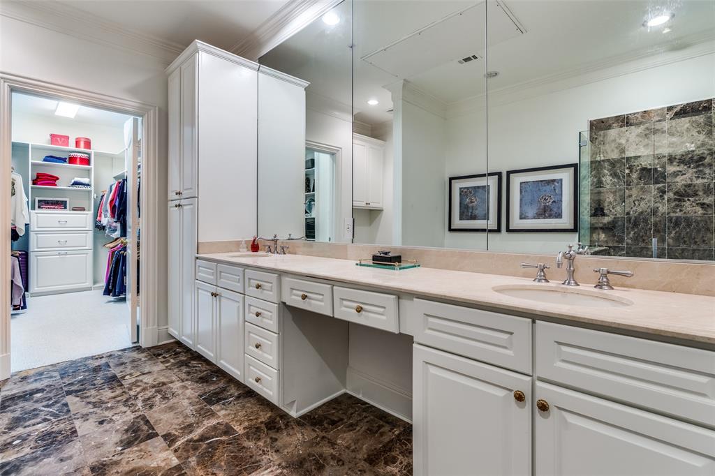 Park Highlander Condos - Residential