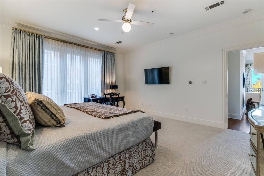 Park Highlander Condos - Residential