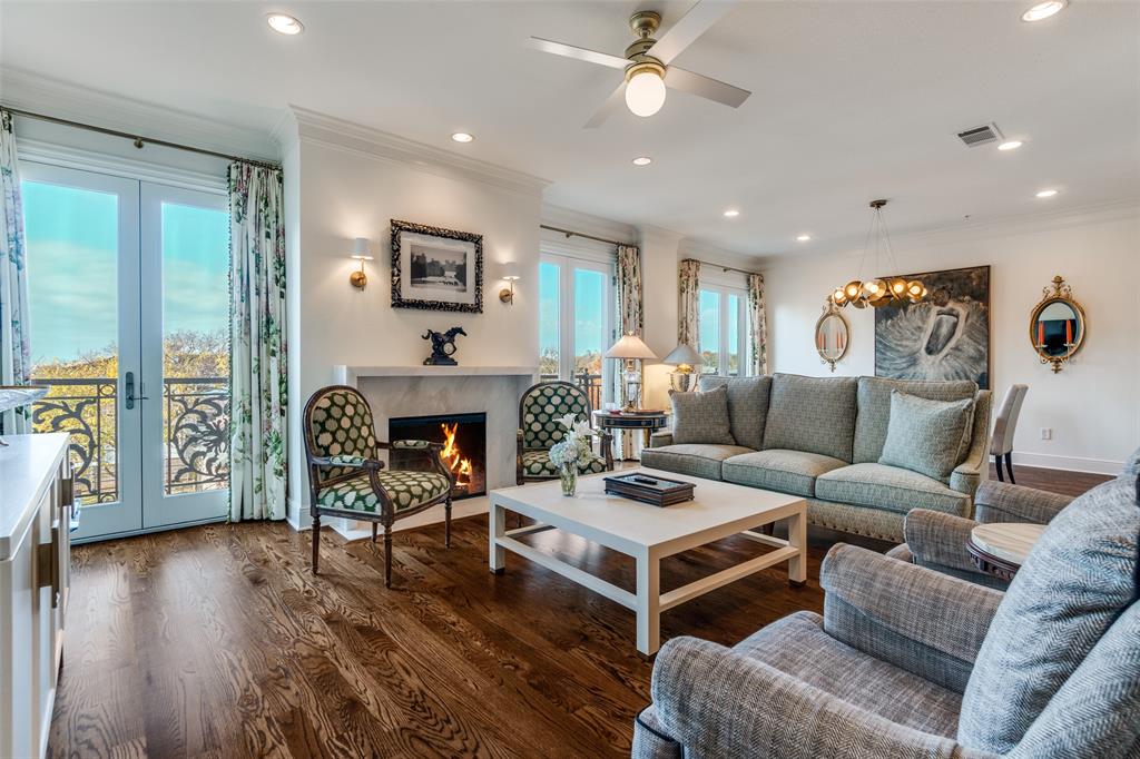 Park Highlander Condos - Residential