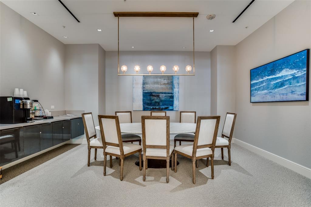 Park Highlander Condos - Residential