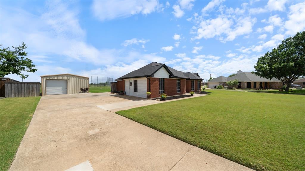 208 Countryview Lane