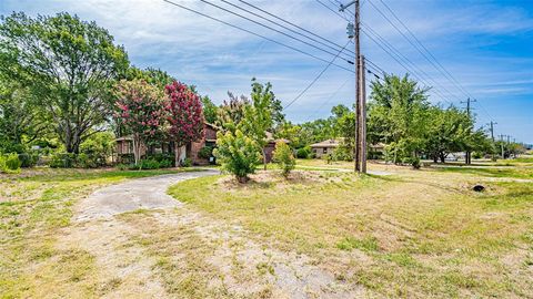 A home in Azle