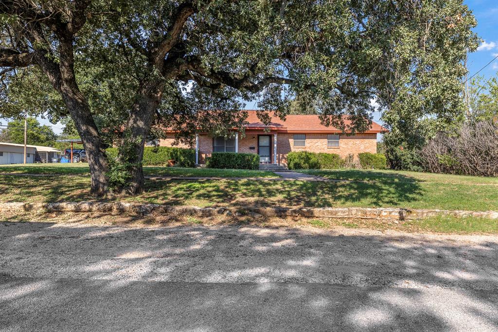 Central Deleon - Residential