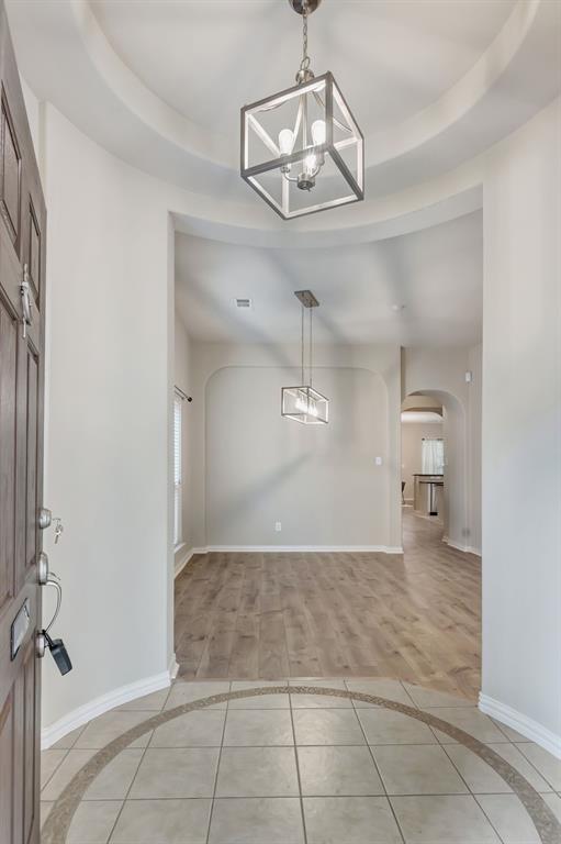 4948 Paddock Drive