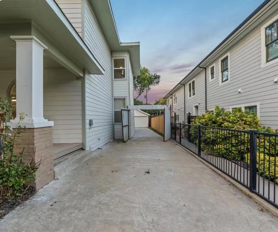 1143 Kings Highway