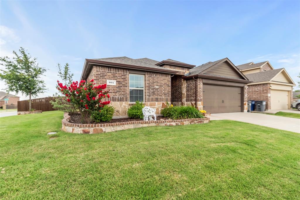 904 Meadow Wood Lane