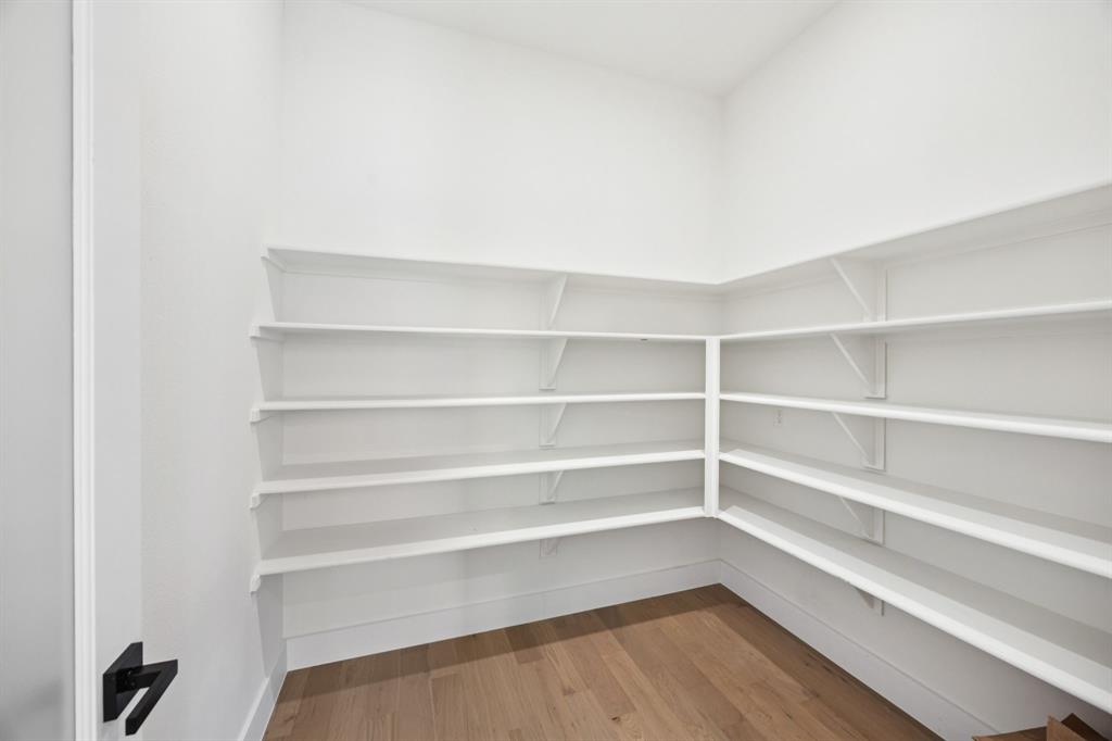 Landon - Residential